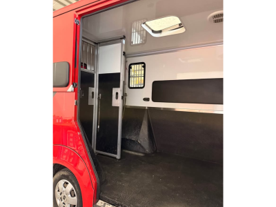 Camionette Renault - Krismar à vendre